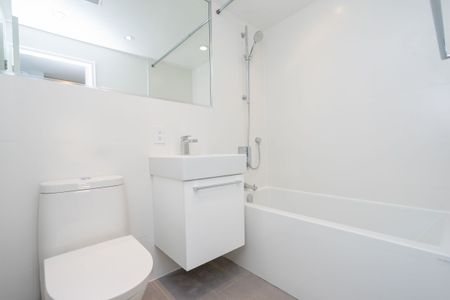 111 Lawton Boulevard - Photo 3