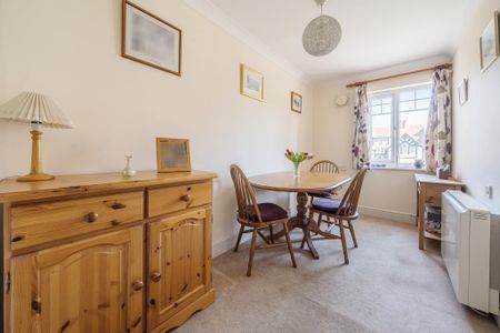 2 bedroom retirement property to rent - Photo 5