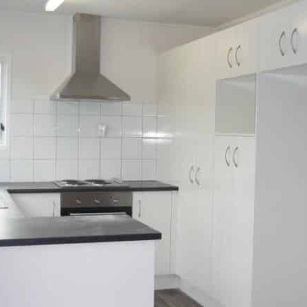 3 Bedroom 2 bathroom & 4th Bedroom or Rumpus Room plus Double Garage - Photo 1