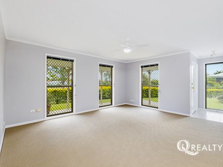 Lovely Family Home In A Prime Location - Photo 2