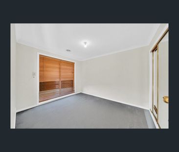18 Derrimut Street, Albion, Vic 3020 - Photo 2