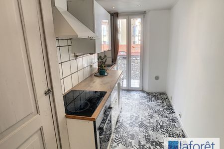 Nice Le Port - Place du Pin - Photo 2