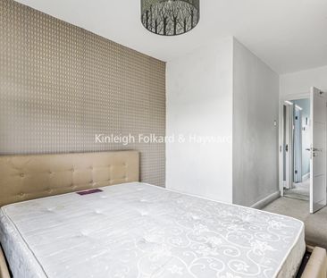 Westdean Avenue, London, SE12 - Photo 3