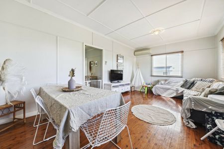 29 Oliver Street, Kedron QLD, Belconnen - Photo 3