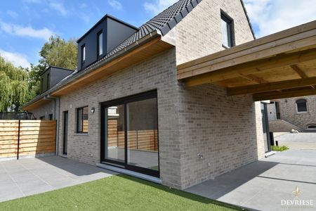 Nieuwbouwwoning te huur in Gullegem op een rustige en kindvriendelijke locatie - Photo 3