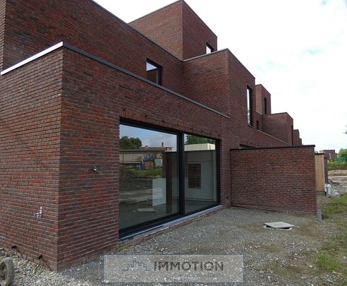 Rustig gelegen nieuwbouw woning met 3 slaapkamers en carport. - Photo 1