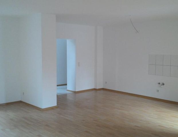 Schöne 2ZKB Wohnung mit Terrasse am Neunkircher Zoo - Foto 1