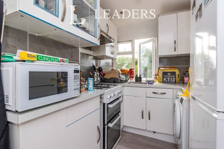 1 bedroom apartment to rent Berkeley Court, Weybridge, KT13 - Photo 5