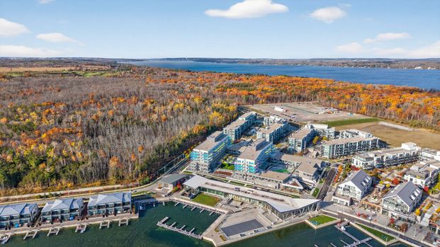 For Lease - 333 Sunseeker Avenue Unit# 420, Innisfil, Ontario - Photo 1