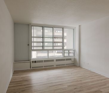 1975 Maisonneuve Blvd West - Photo 3