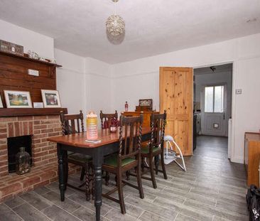Yarborough Road, East Cowes, PO32 - Photo 4