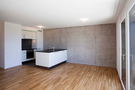Appartement de 2.5 pièces au 3è étage avec balcon! - Foto 2