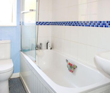 2 bedroom terraced house to rent - Photo 1