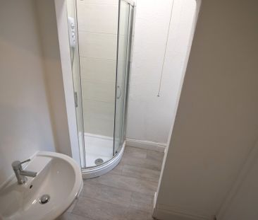 To Let 1 Bed Apartment - Photo 5