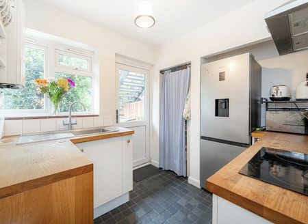 Marlow Crescent - Photo 2