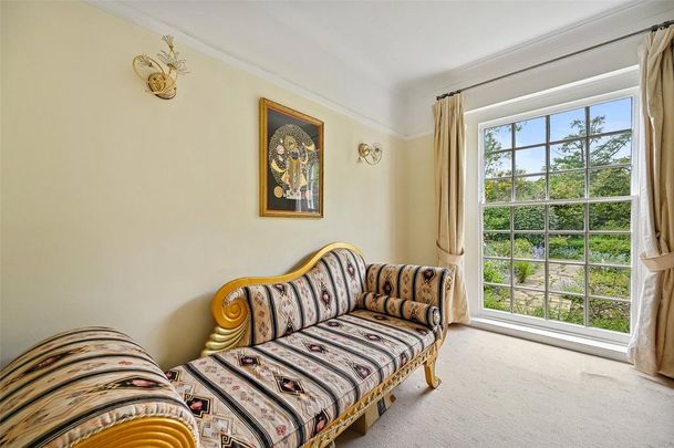 6 bedroom detached house to rent - Photo 1