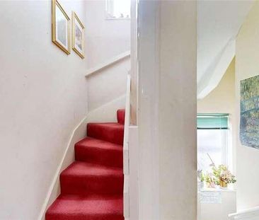 St. Michaels Crescent, Pinner, HA5 - Photo 1