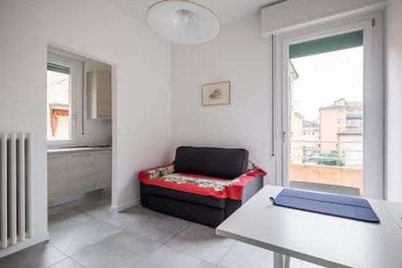 Via Giovanni Lorenzo Bernini, Bologna, Emilia-Romagna 40138 - Photo 3