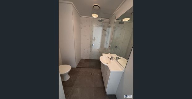 Renovated & City Views! - Photo 1