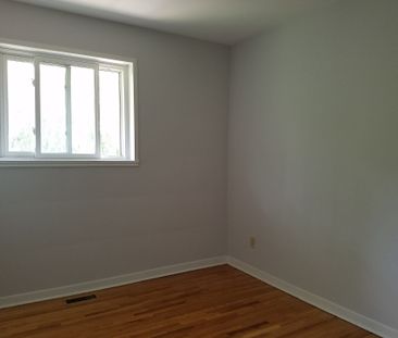 For Lease - 1316 Redbank Crescent, Oakville, Ontario - Photo 5