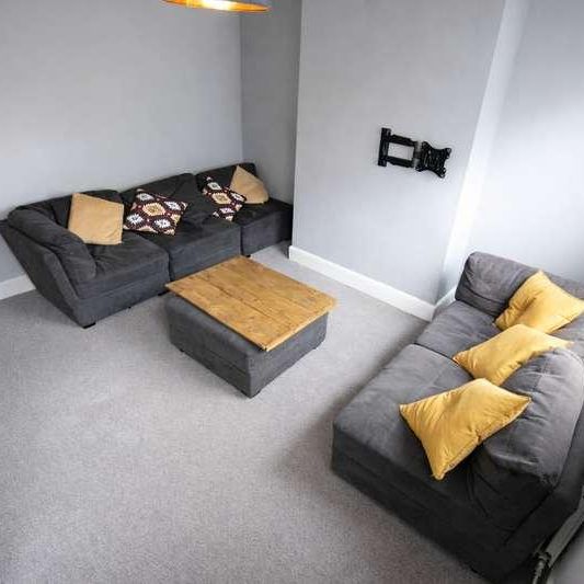 Church Street, Kirkstall, Leeds, LS5 - Photo 1