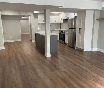 For Lease - 14 Copperhill Heights, Barrie, Ontario - Photo 5