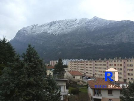 Location Appartement 3 pièces 70m² ST EGREVE 38120 - Photo 5