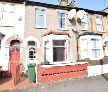 3 bedroom terraced house to rent - Photo 4