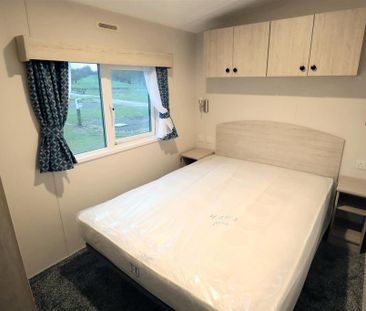 3 bedroom detached bungalow to rent - Photo 3