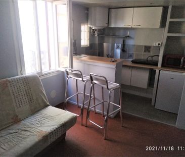 Location Appartement 1 pièce 19m² ANTIBES 06600 - Photo 4