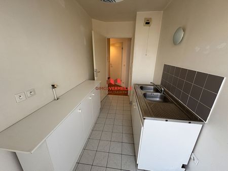 Location Appartement 2 pièces 46m² - Photo 5