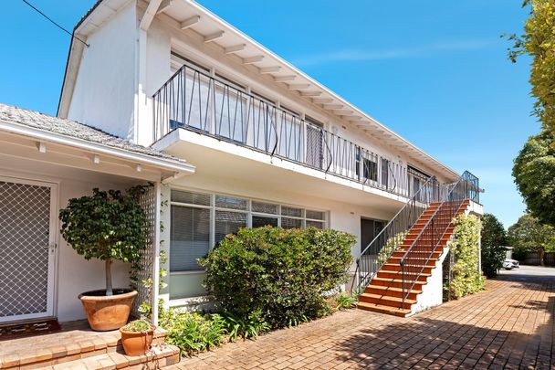 FABULOUS LOCATION! - Photo 1