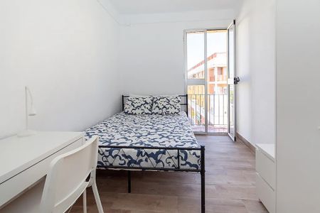 Calle Ter, Sevilla, Andalusia 41009 - Photo 2