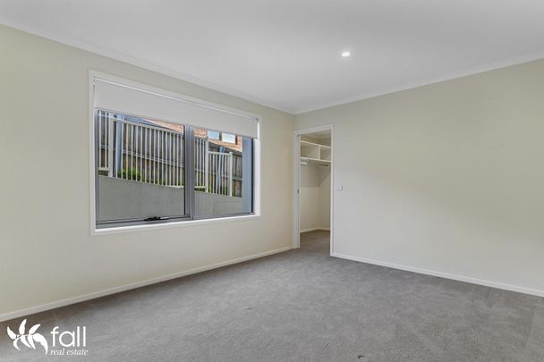 Immaculate Home, Views, Sunny Aspect - Photo 1