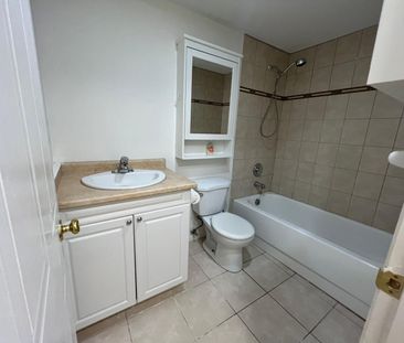 For Lease - 17 Barre Drive, Barrie, Ontario - Photo 4