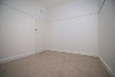 159 Hector Street - Photo 4