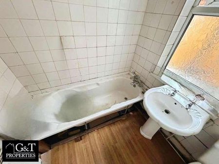 Cinder Bank, Dudley, DY2 - Photo 4