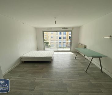 Location Appartement 1 pièce 43m² POITIERS 86000 - Photo 2