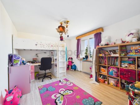 Modern 4.5-room terraced house with garden in Büsserach - Foto 4