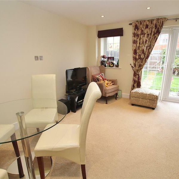 3 bedroom terraced house to rent - Photo 1