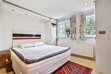 4 bedroom detached house to rent - Photo 4