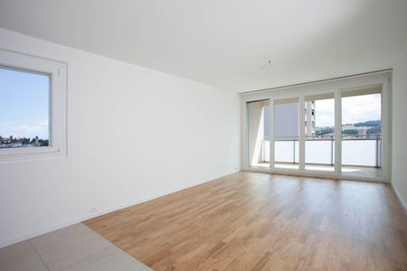 Appartement 3.5 pièces rénové au 11ème étage - Foto 2