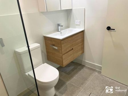 Location, location, location - Photo 3