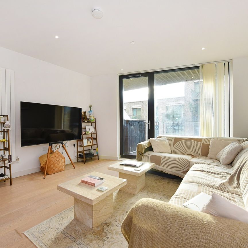 1 Bed Flat, Mercier Court, E16 - Photo 1