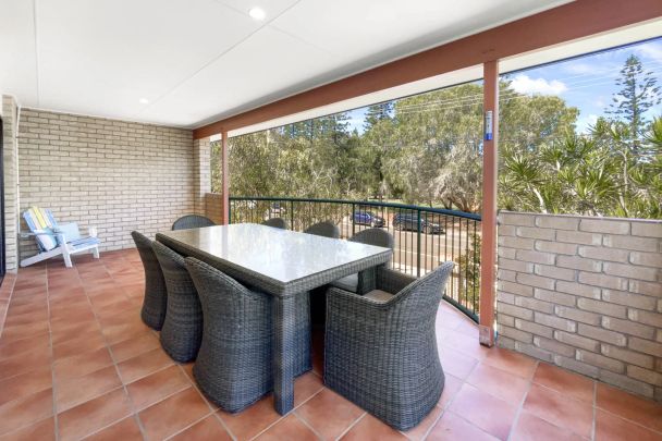 Mudjimba Beach - Fully Furnished - Water Included - Photo 1