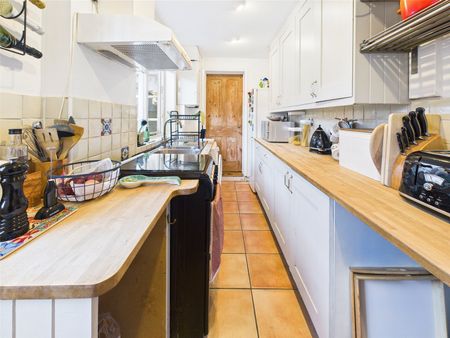 Radnor Gardens, Twickenham, Middlesex, TW1 - Photo 5