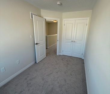 For Lease - 660 Colborne Street Unit# 50, Brantford, Ontario - Photo 5