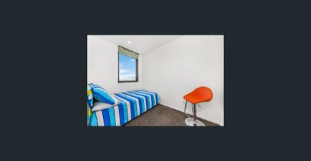 Supreme 2 Bedroom Apartment in the heart of Box Hill - Photo 2