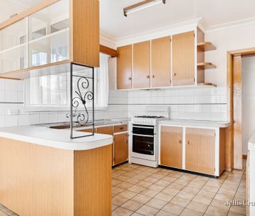 8 Wood Street, Soldiers Hill - Photo 3
