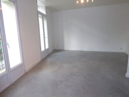 Location appartement 4 pièces 85.15 m² à Aubenas (07200) - Photo 2